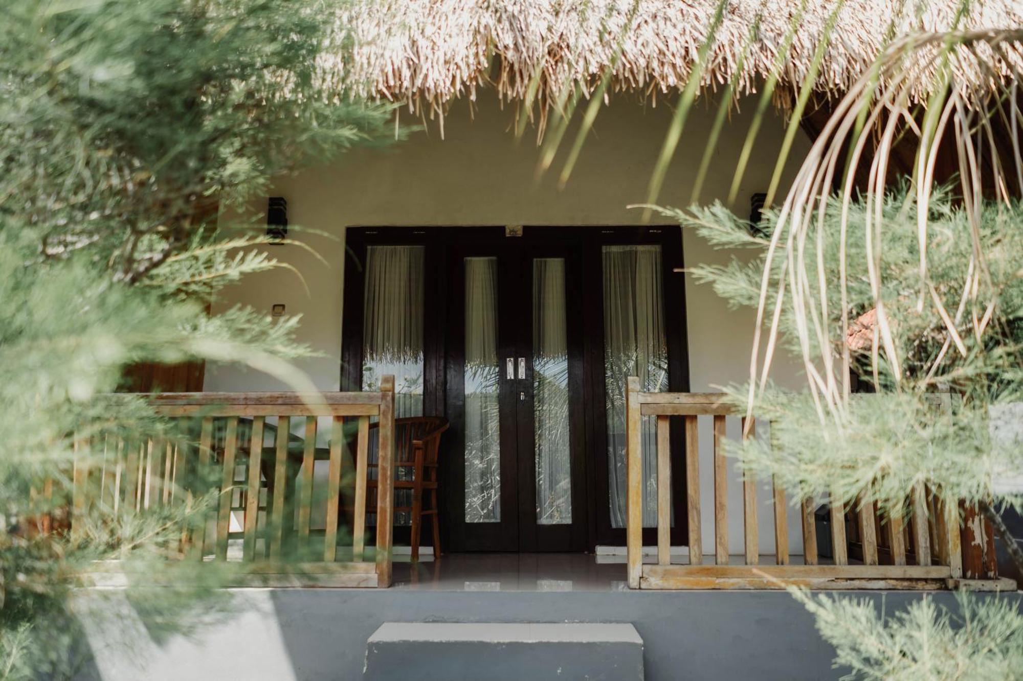 Temeling Jungle Inn Batumadeg Екстер'єр фото